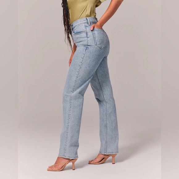 Curve Love Criss-Cross Waistband Ultra High Rise 90s Straight Jean - Picture 4 of 9